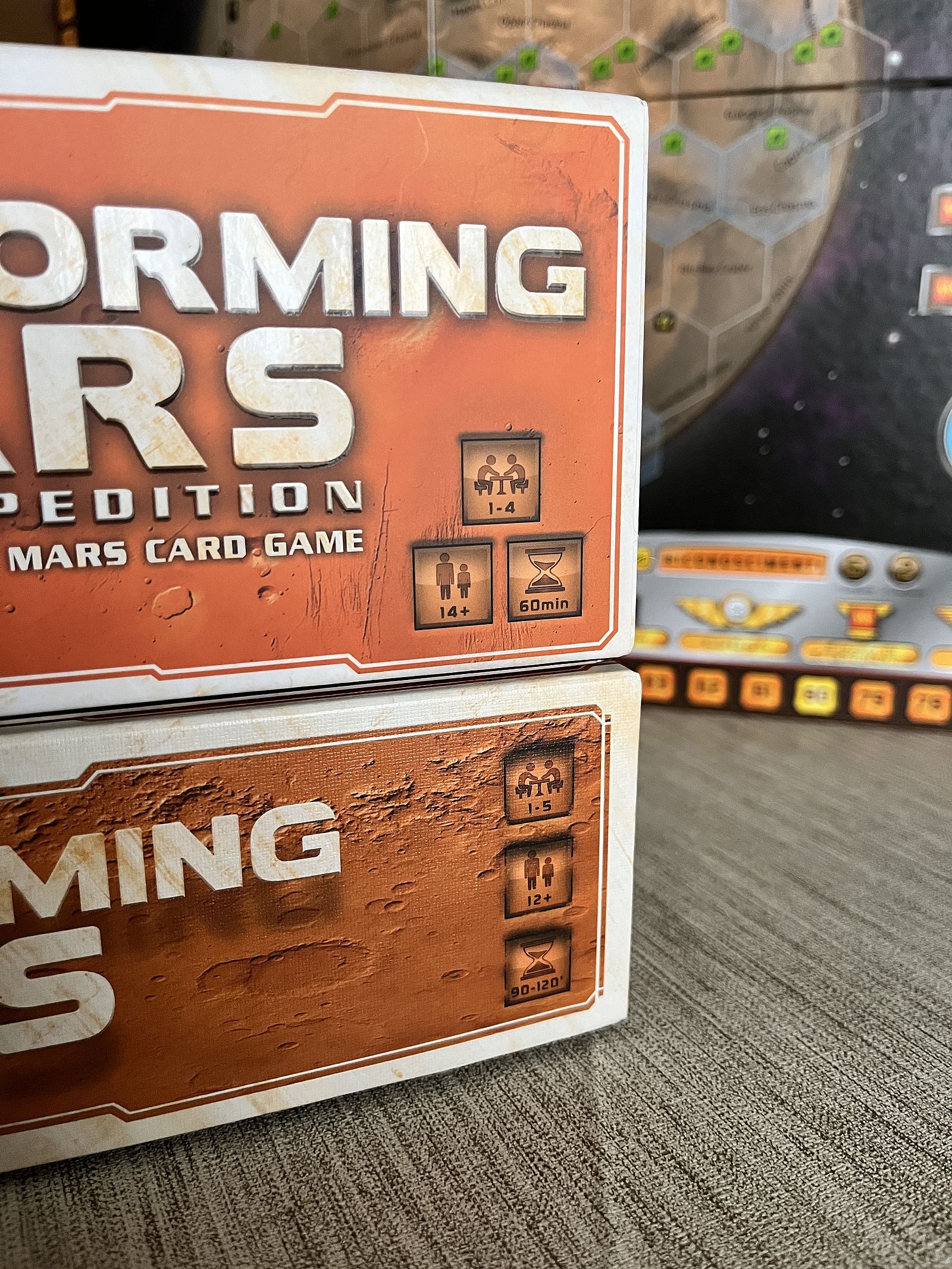boxes-duration-number-of-players-comparison-terraforming-mars-ares-expedition-the-green-player